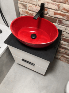 Umywalka  czerwona